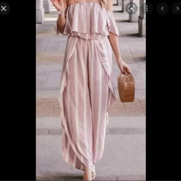 American Eagle Outfitters Stripped Jumpsuit - Picture 1 of 9